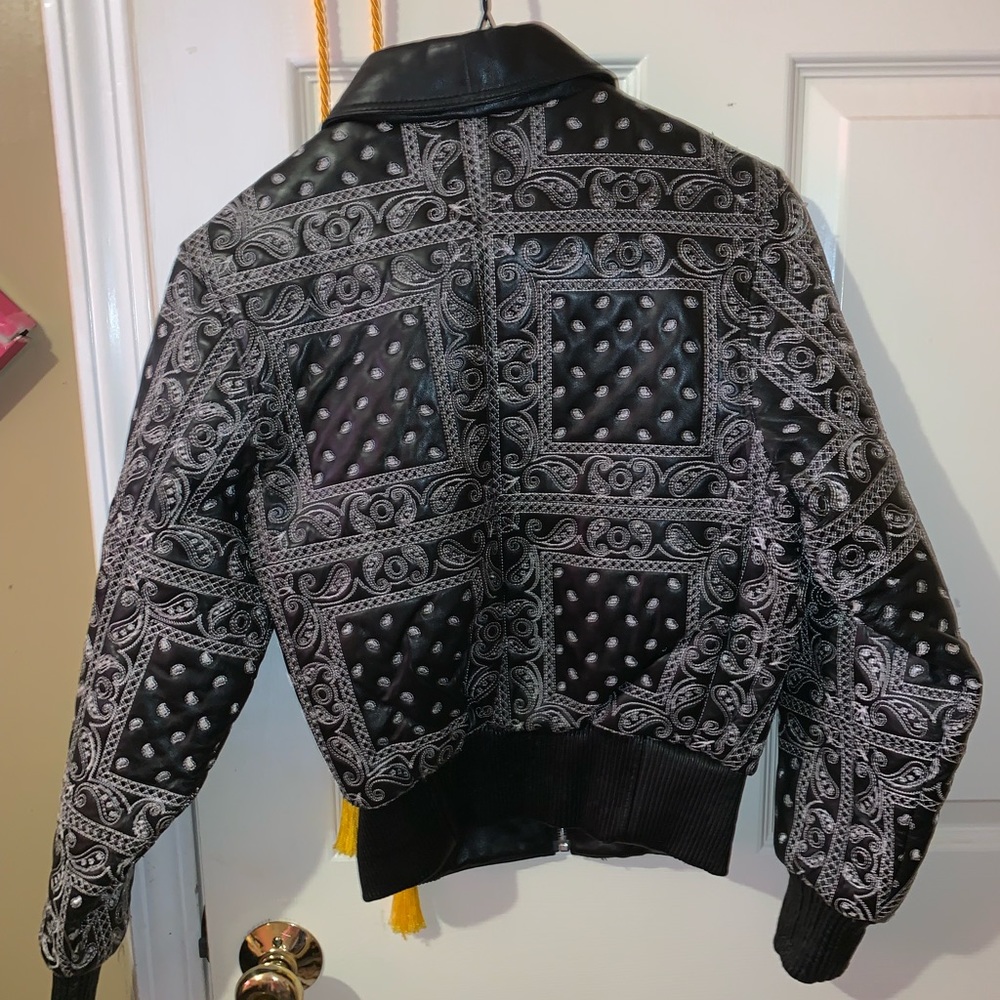 Coat - Picture 3 of 3